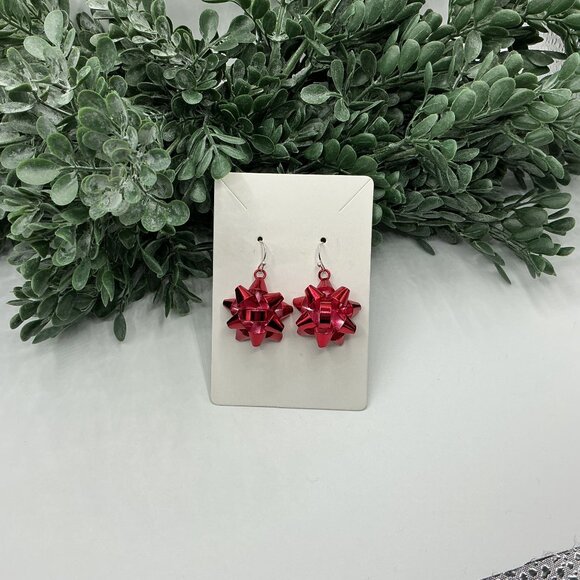 Vintage Red Bow Gift Dangle Earrings - Picture 5 of 5